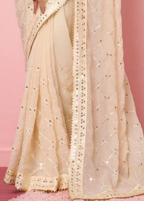 Cream Georgette Saree With Blouse Piece