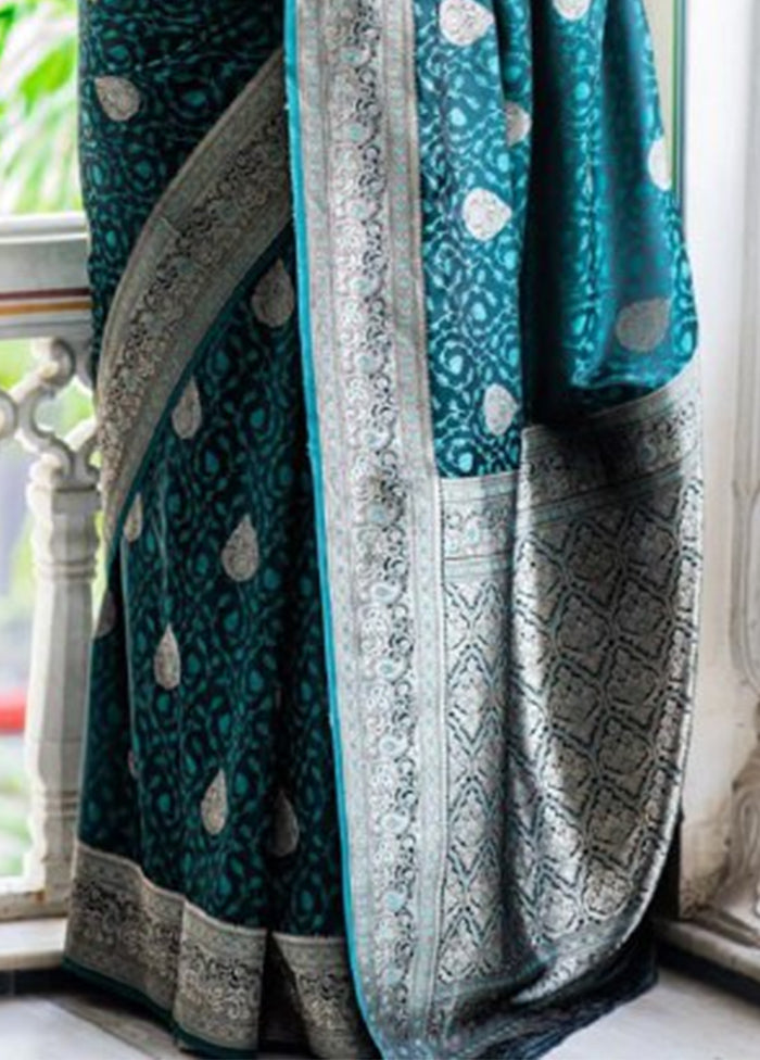 Rama Banarasi Silk Saree With Blouse Piece