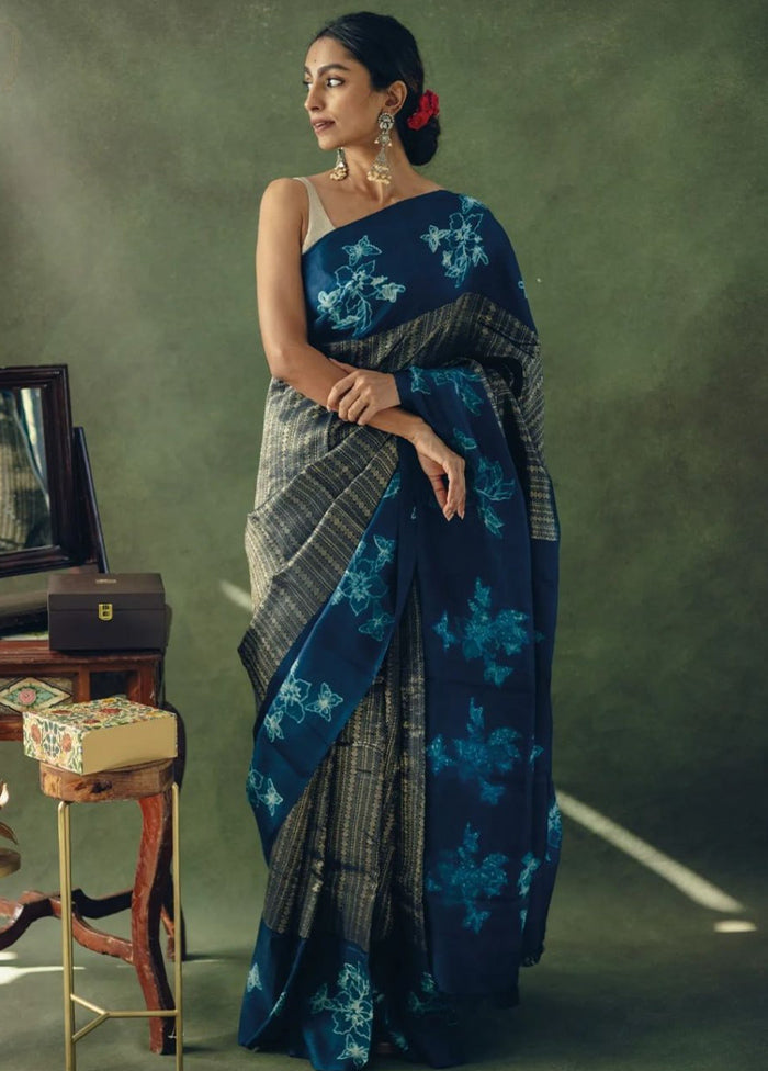 Navy Blue Banarasi Silk Saree With Blouse Piece