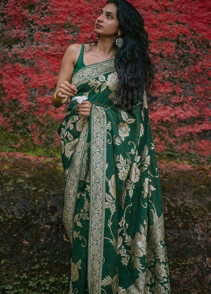 Dark Green Banarasi Silk Saree With Blouse Piece