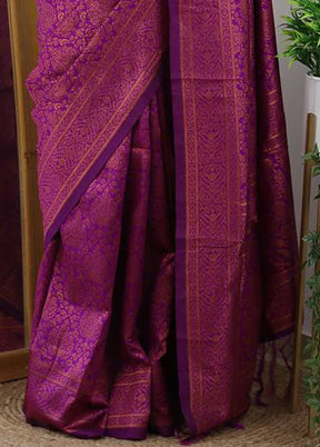 Wine Banarasi Silk Saree With Blouse Piece