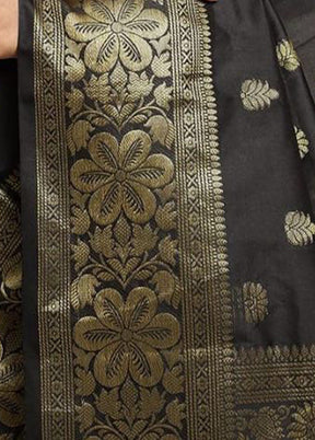 Black Banarasi Silk Saree With Blouse Piece