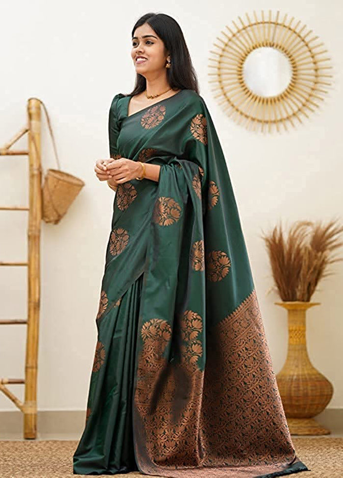 Green Banarasi Silk Saree With Blouse Piece