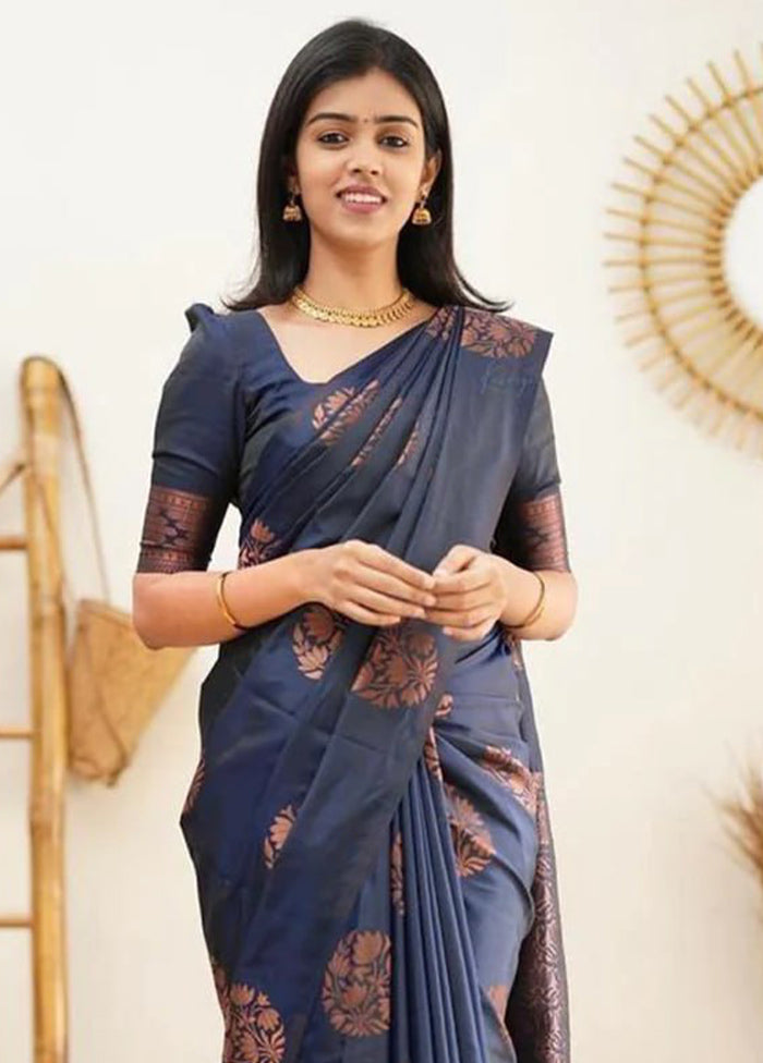 Navy Blue Banarasi Silk Saree With Blouse Piece