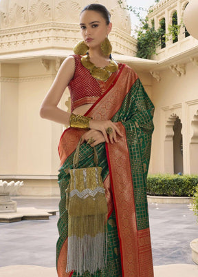 Green Banarasi Silk Saree With Blouse Piece