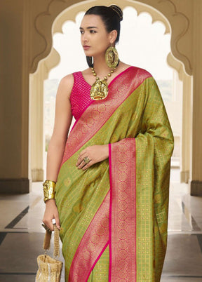 Mehendi Banarasi Silk Saree With Blouse Piece