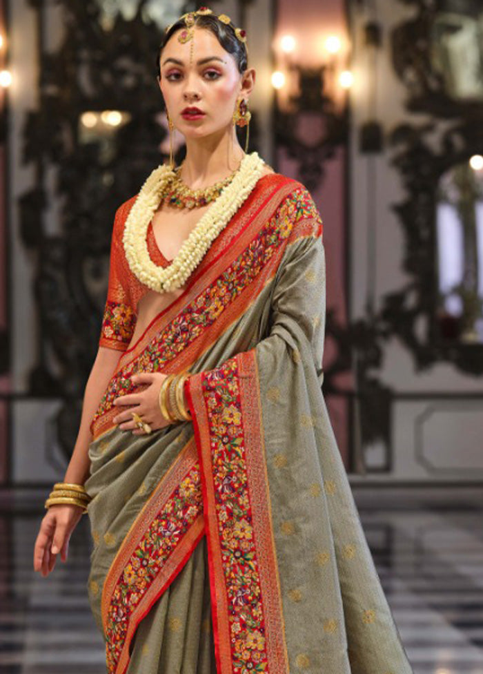 Grey Banarasi Silk Saree With Blouse Piece