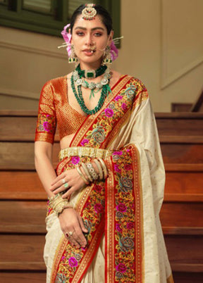 Off White Banarasi Silk Saree With Blouse Piece