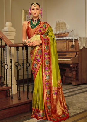 Parrot Green Banarasi Silk Saree With Blouse Piece