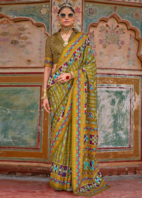 Multicolor Spun Silk Saree With Blouse Piece