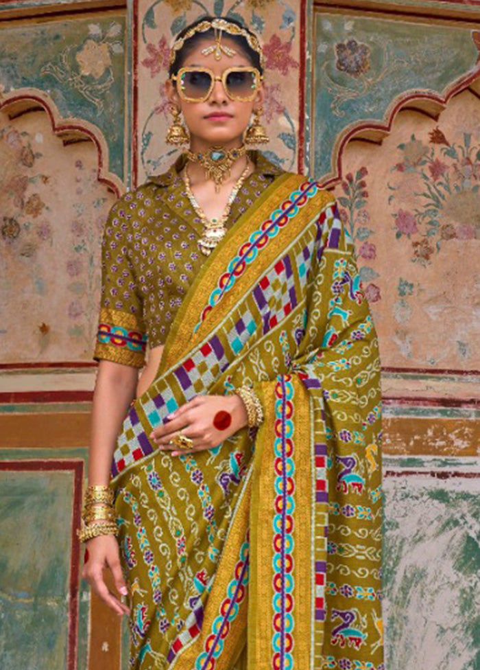 Multicolor Spun Silk Saree With Blouse Piece