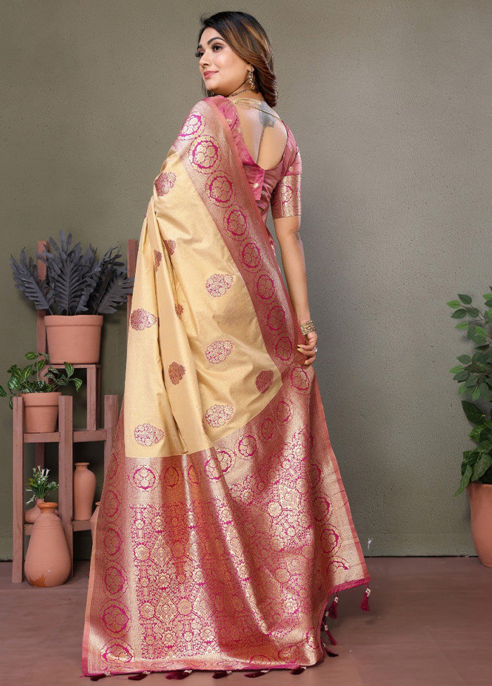 Cream Spun Silk Saree With Blouse Piece