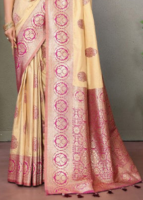 Cream Spun Silk Saree With Blouse Piece