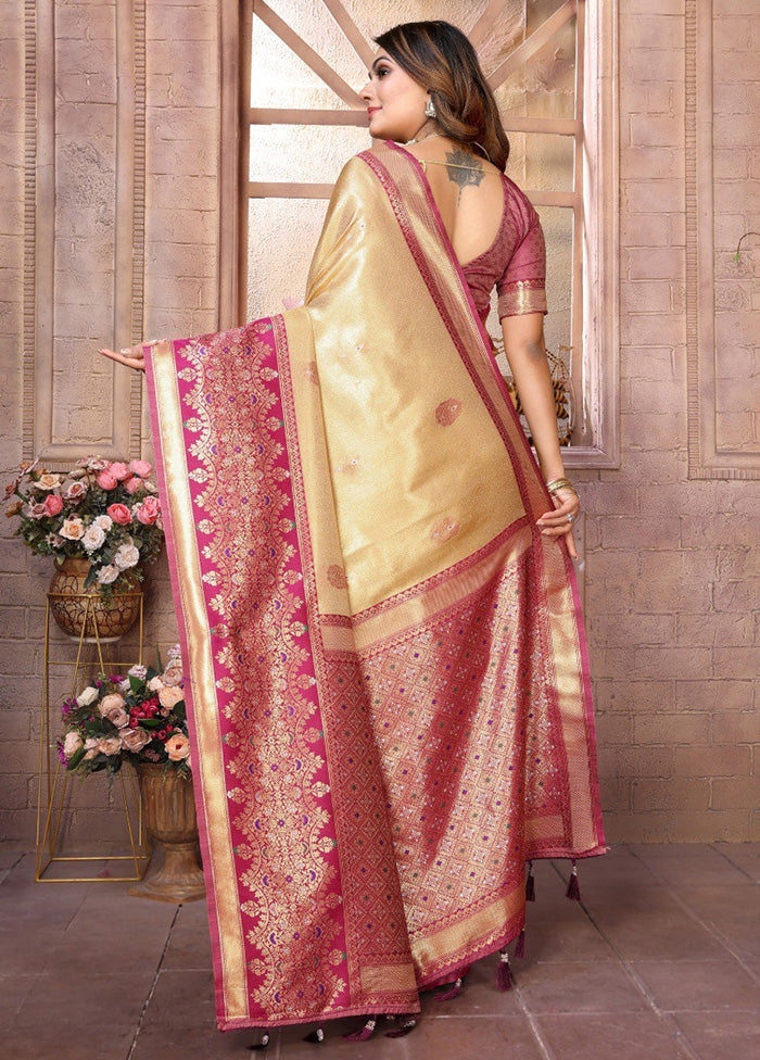 Cream Banarasi Silk Saree With Blouse Piece