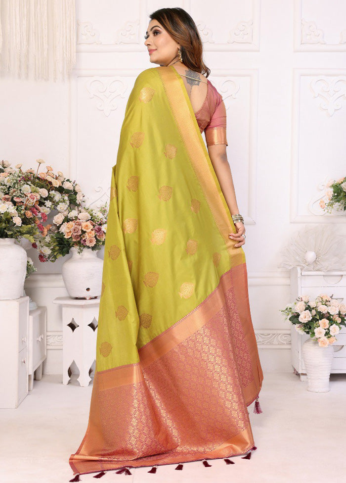 Light Green Spun Silk Saree With Blouse Piece