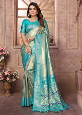 Blue Banarasi Silk Saree With Blouse Piece