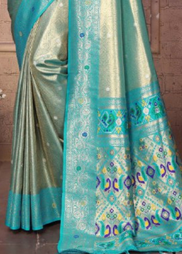 Blue Banarasi Silk Saree With Blouse Piece