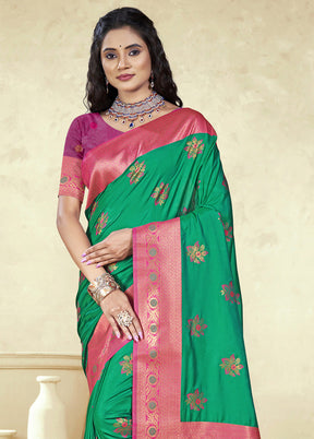 Green Spun Silk Saree With Blouse Piece