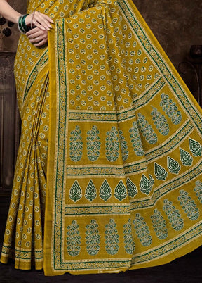 Multicolor Cotton Saree With Blouse Piece