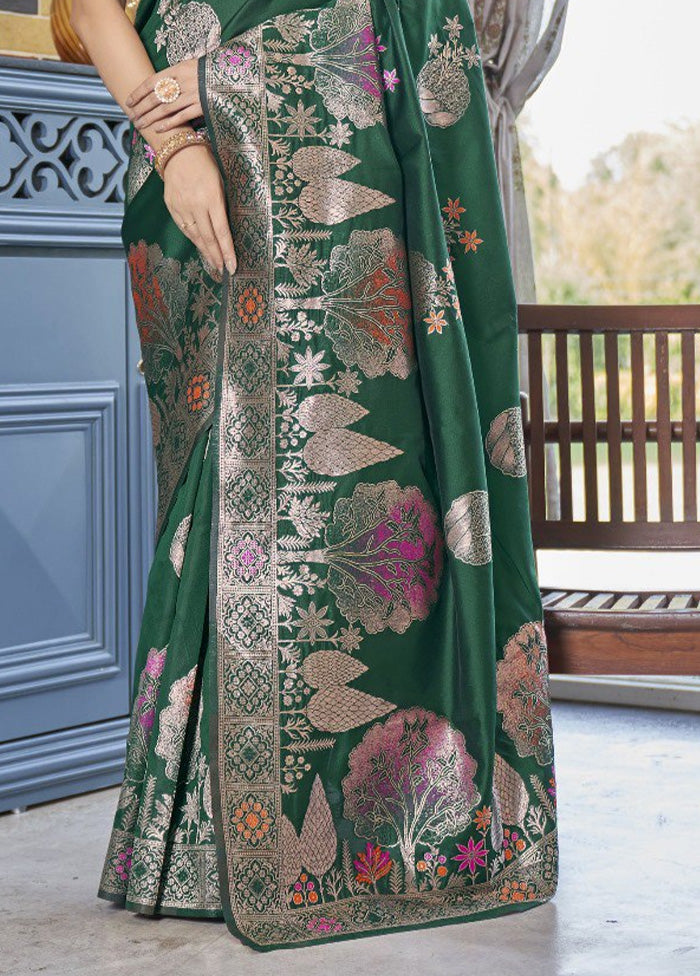 Green Banarasi Silk Saree With Blouse Piece