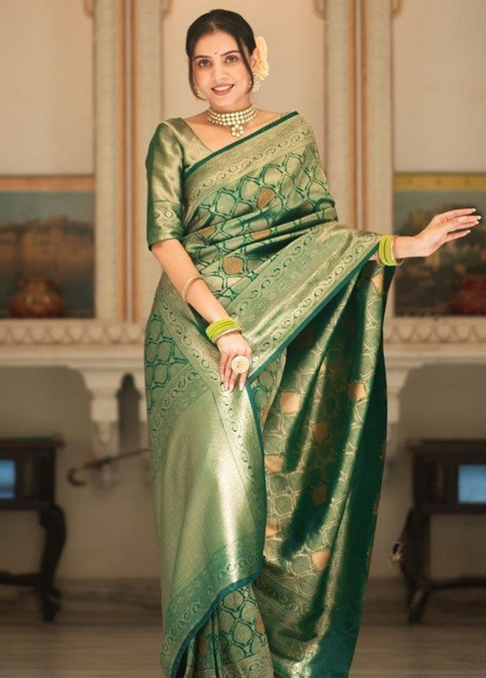 Green Banarasi Silk Saree With Blouse Piece