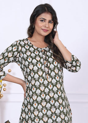 Multicolor Pure Readymade Cotton Short Kurti