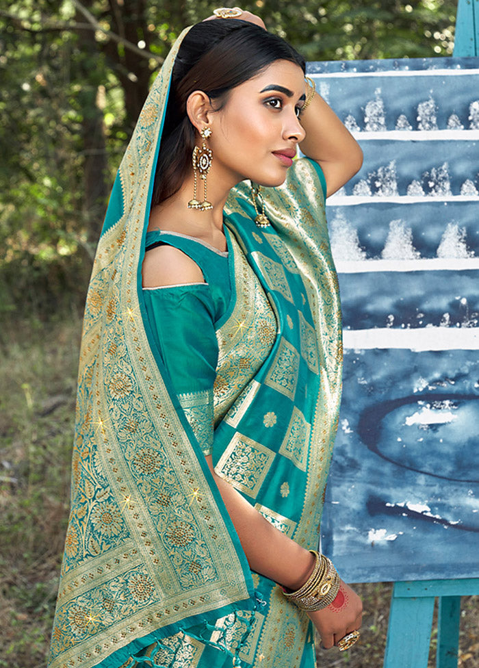 Sea Green Spun Silk Saree With Blouse Piece