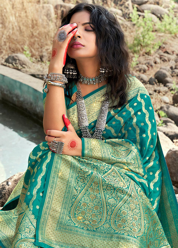 Sea Green Spun Silk Saree With Blouse Piece