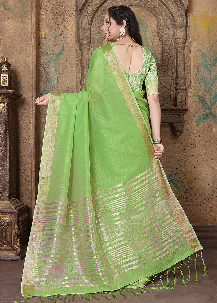 Green Silk Saree With Blouse Piece