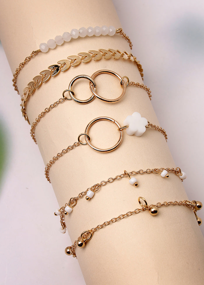 Golden Alloy Glossy Bracelet