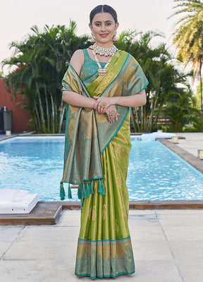 Green Silk Saree With Blouse Piece - Indian Silk House Agencies