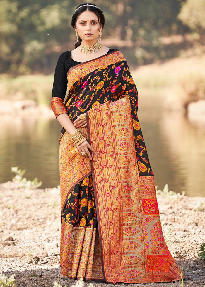 Black Banarasi Silk Saree With Blouse Piece