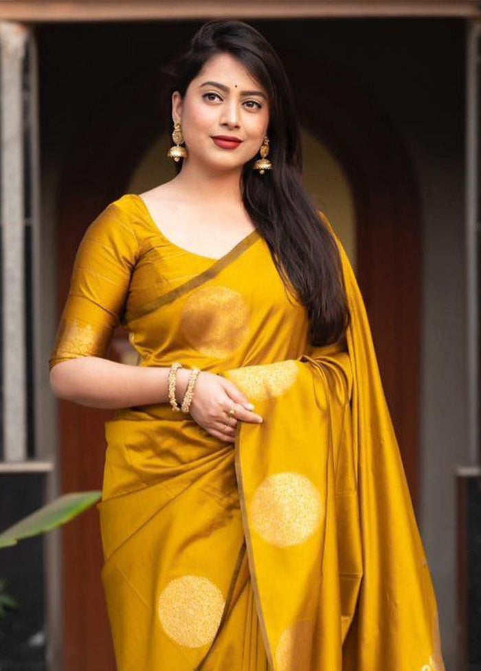 Yellow Banarasi Silk Saree With Blouse Piece