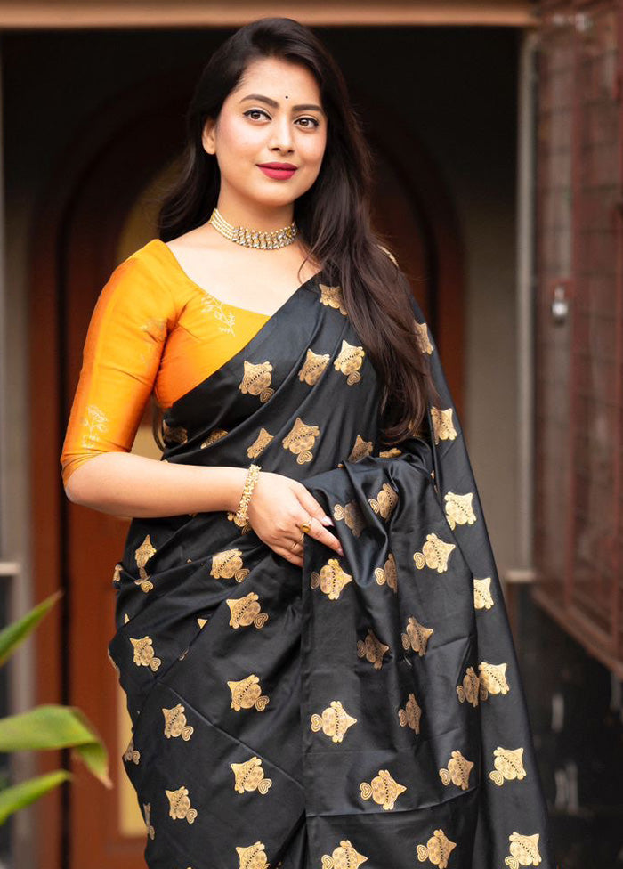 Black Banarasi Silk Saree With Blouse Piece