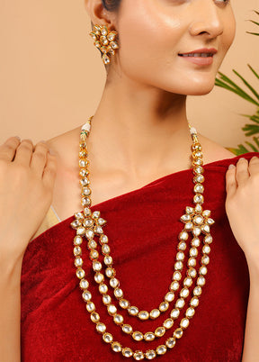 Two Layered Kundan Flower Embossed Necklace Set