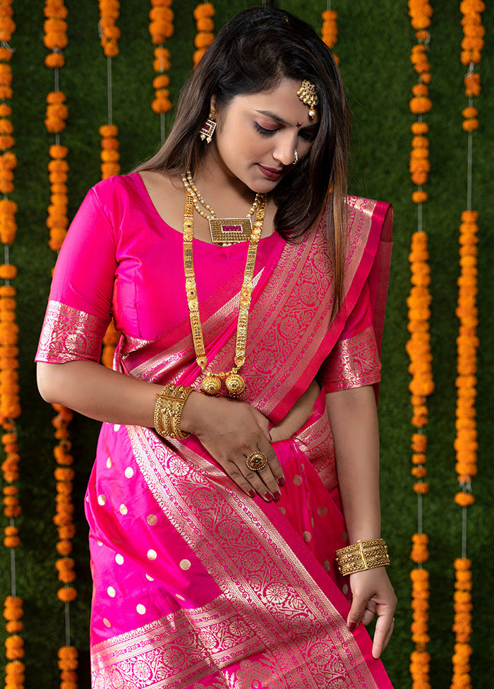 Rani Banarasi Silk Saree With Blouse Piece