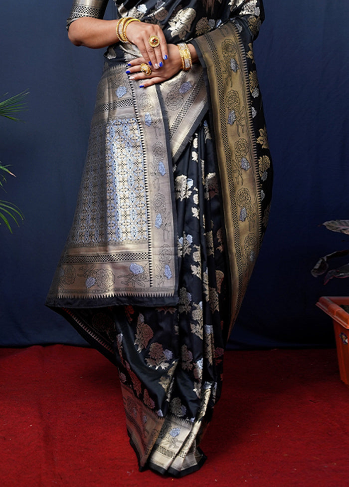 Black Banarasi Silk Saree With Blouse Piece