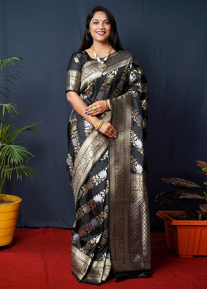 Black Banarasi Silk Saree With Blouse Piece