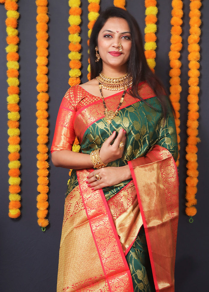 Green Kanchipuram Silk Saree With Blouse Piece