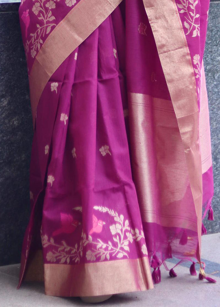 Magenta Linen Silk Saree With Blouse Piece