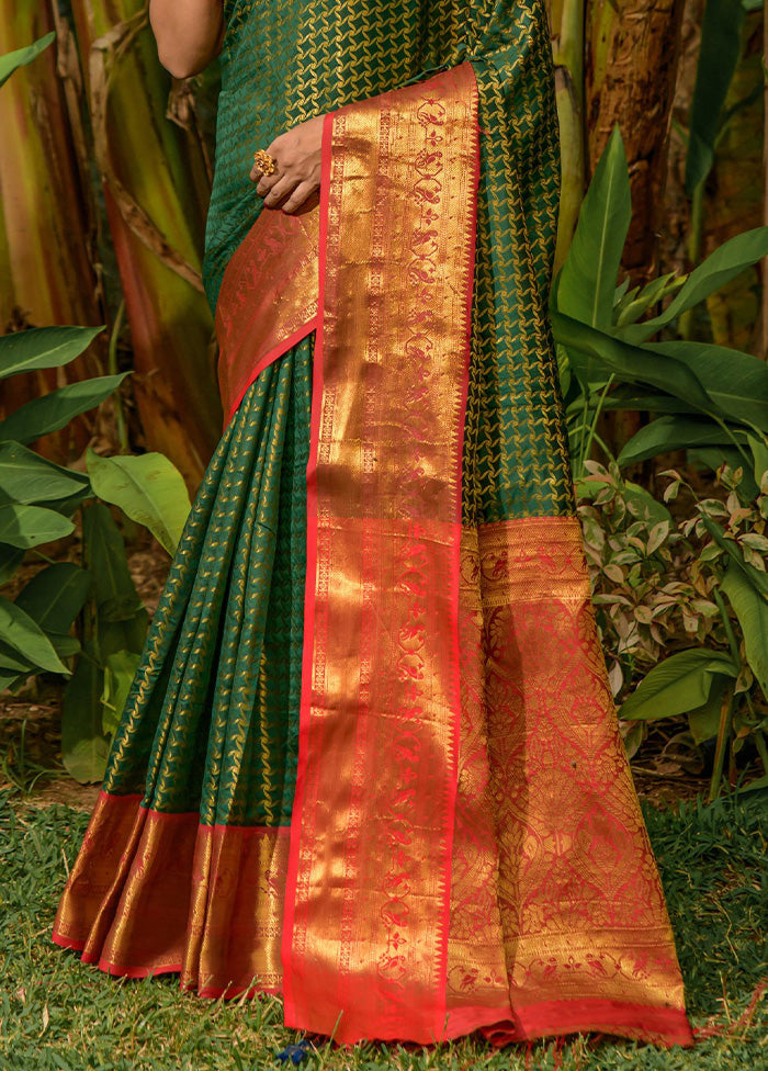 Bottle Green Kanjivaram Silk Saree With Blouse Piece