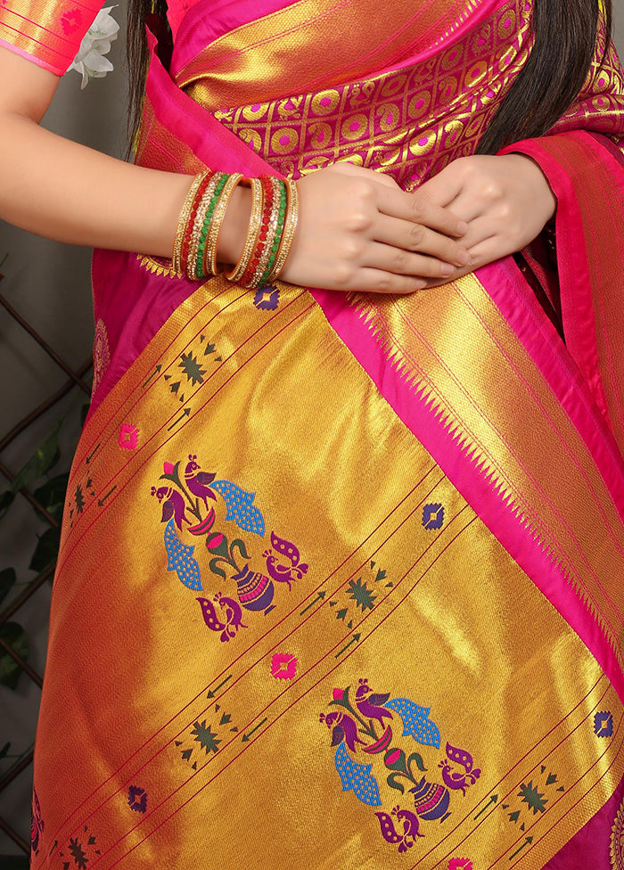 Magenta Banarasi Silk Saree With Blouse Piece