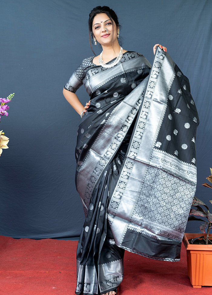 Black Banarasi Silk Saree With Blouse Piece