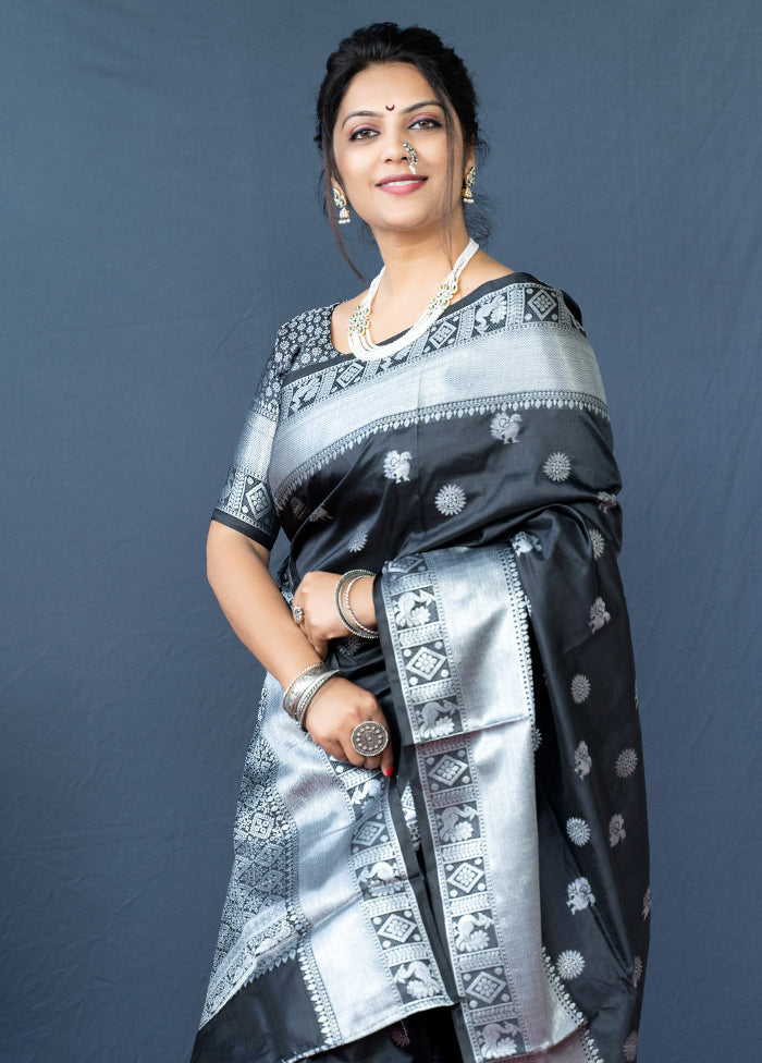 Black Banarasi Silk Saree With Blouse Piece