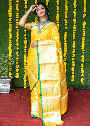 Yellow Dupion Silk Saree With Blouse Piece