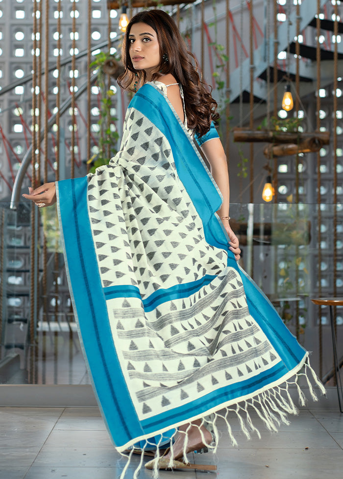 Blue Silk Saree With Blouse Piece