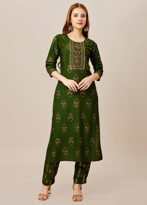 2 Pc Green Readymade Rayon Kurti Set