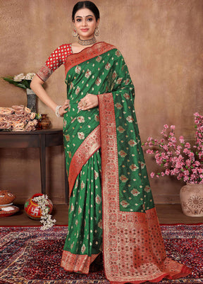 Green Banarasi Silk Saree With Blouse Piece