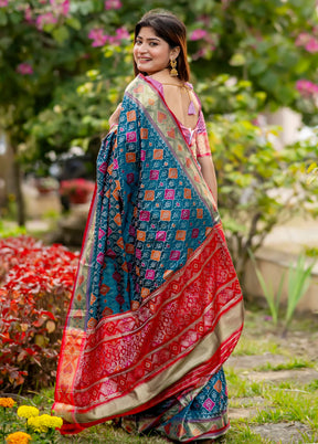 Rama Banarasi Silk Saree With Blouse Piece