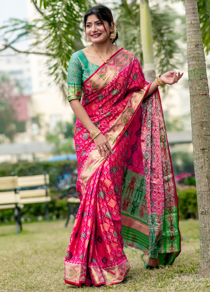 Rani Banarasi Silk Saree With Blouse Piece